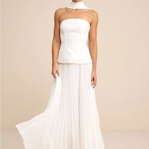 Eloise White Jacquard Pleated Maxi Dress and Scarf Set